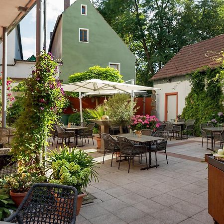 Wirtshaus & Hotel Goldener Greif Edelsfeld Zewnętrze zdjęcie