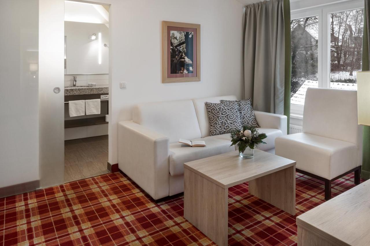 Wirtshaus & Hotel Goldener Greif Edelsfeld Zewnętrze zdjęcie